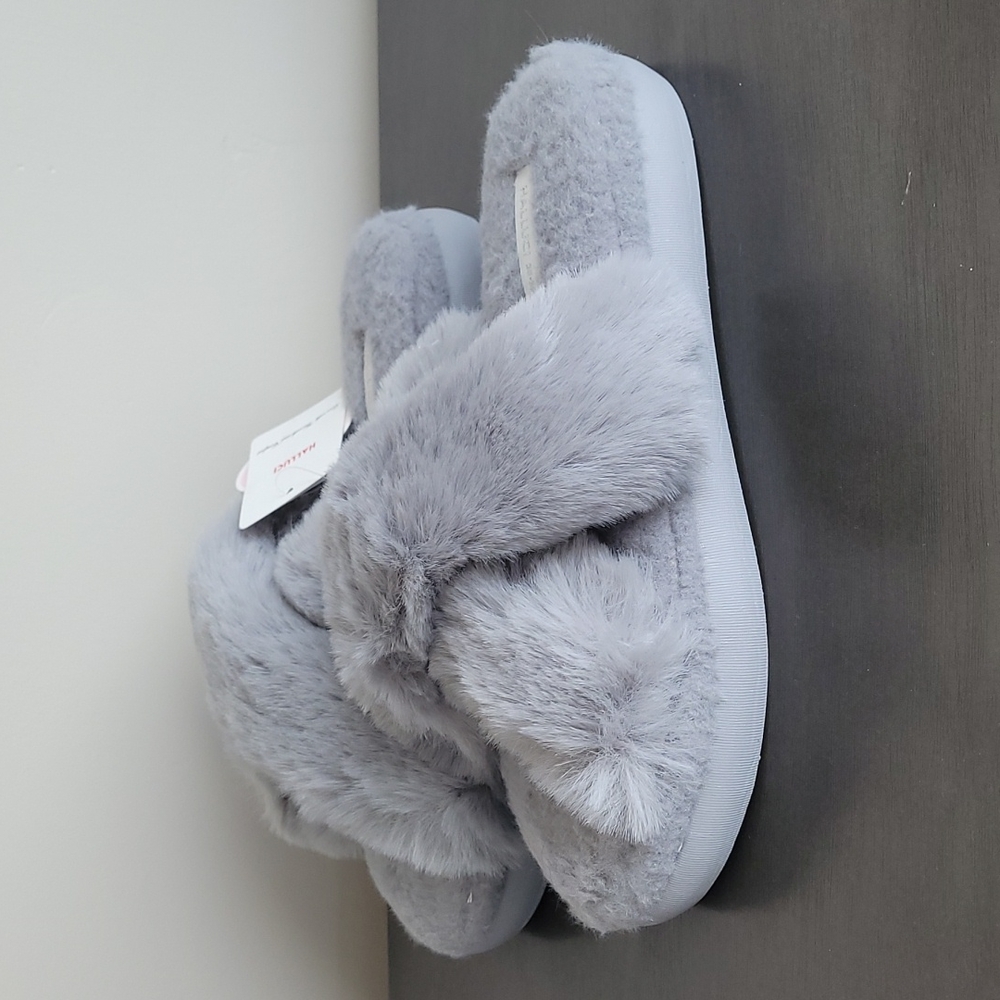 Grey soft slippers